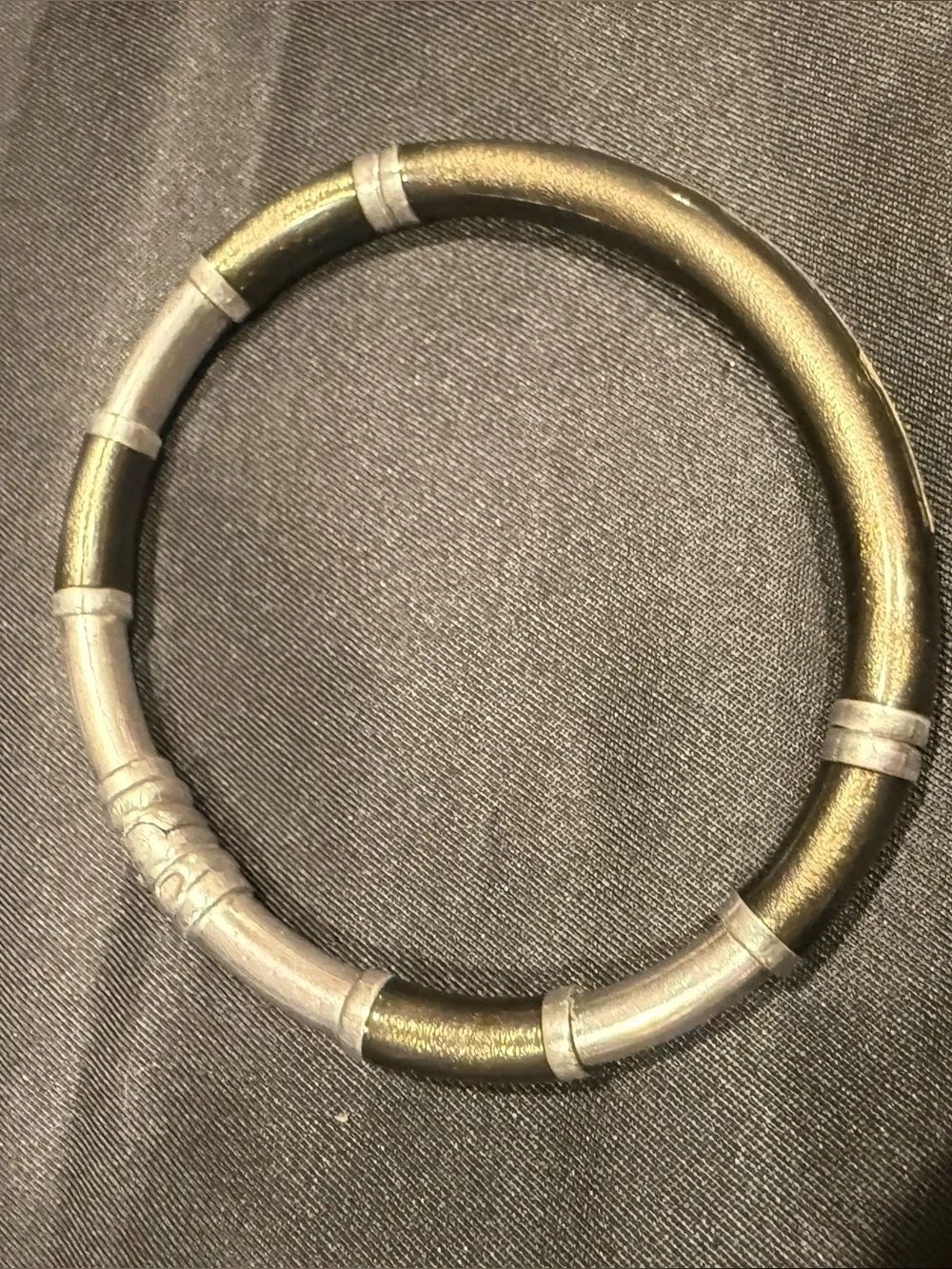 Vintage Style Dark Gray Resin Silver Crystal Inlay Open Bangle Bracelet